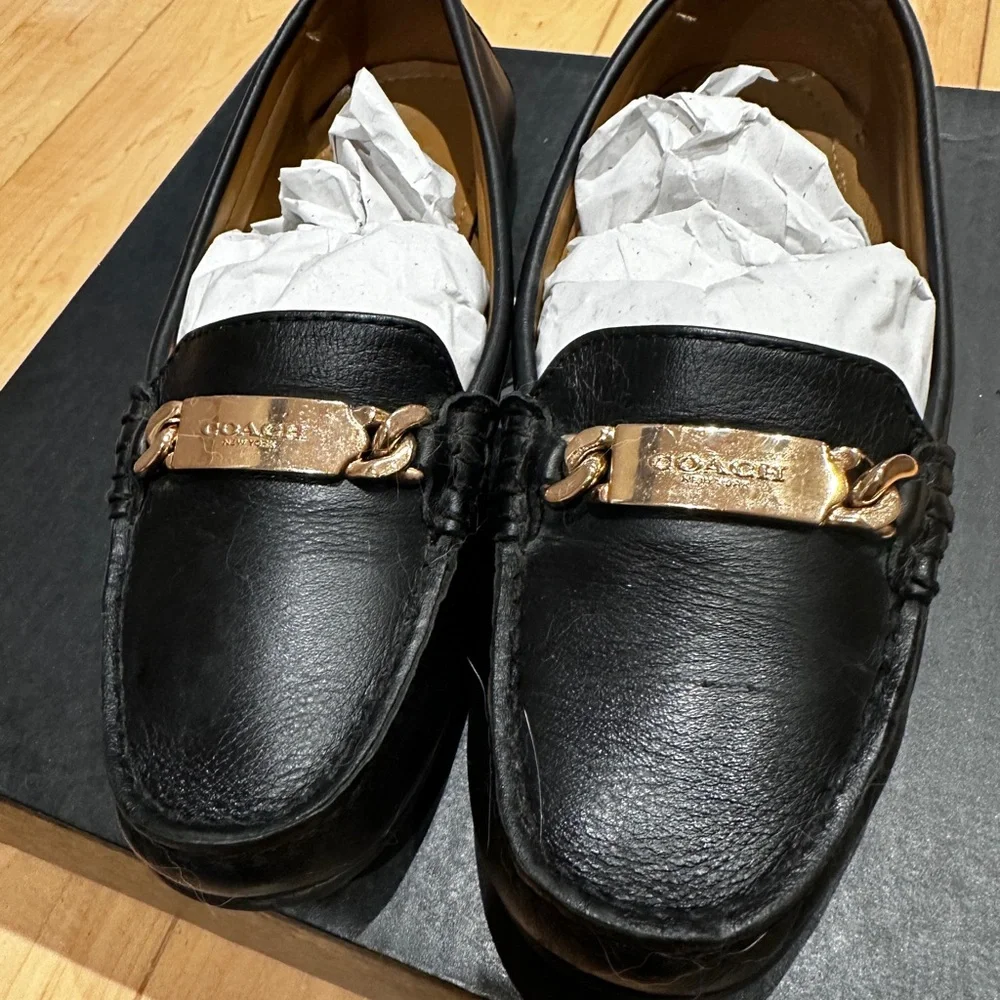 Coach Black Leather Loafers Driver with Gold Chain Womens US size 7.5 - Picture 4 of 6